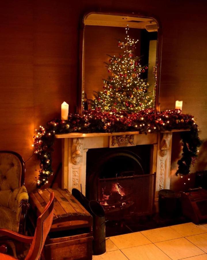 Riverbank House Hotel Ferrybank Esterno foto