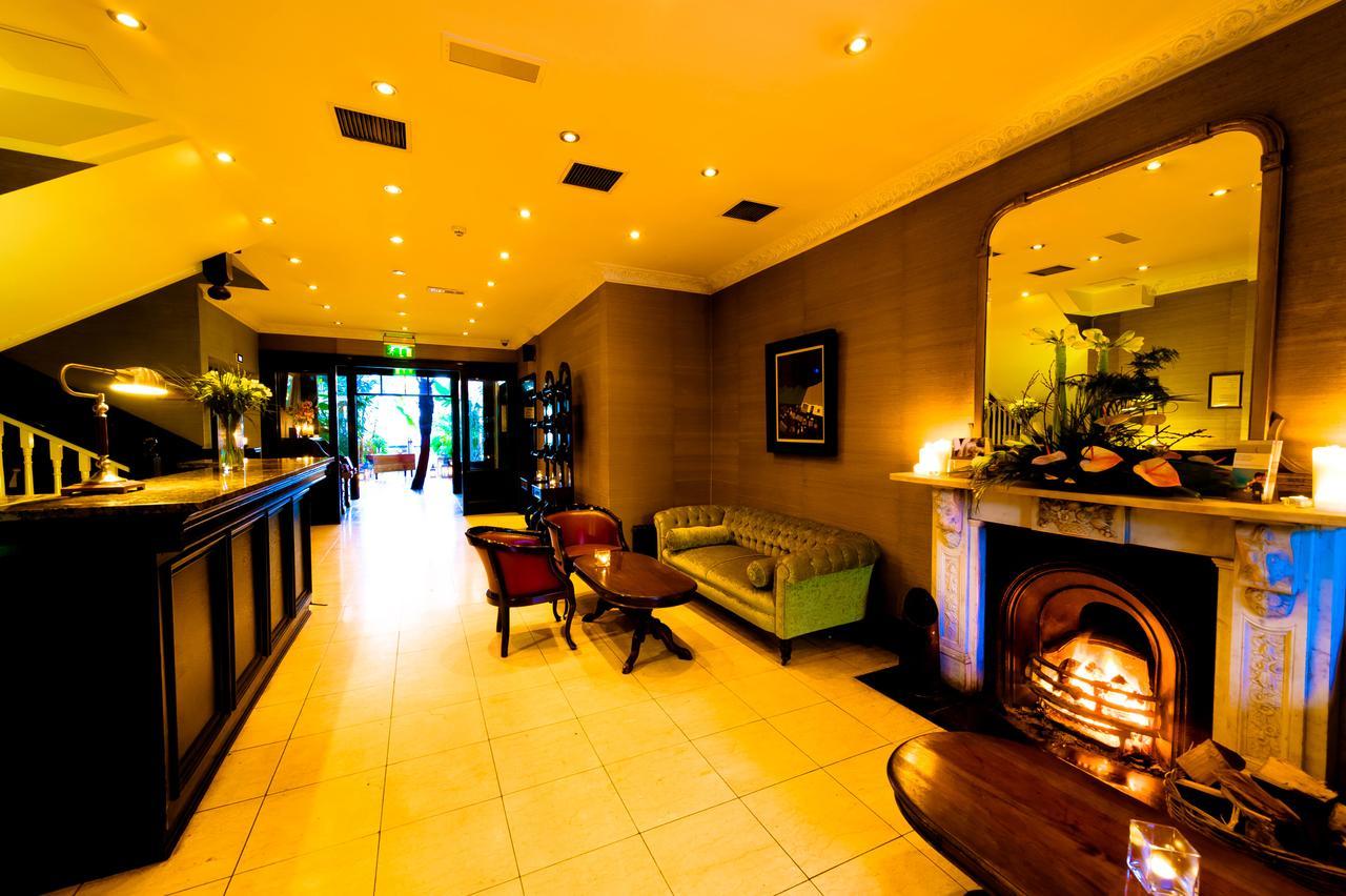 Riverbank House Hotel Ferrybank Esterno foto